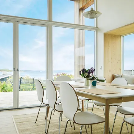 Three-bedroom In بيت للعطل *